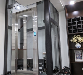 THANG MÁY LỒNG KÍNH 2